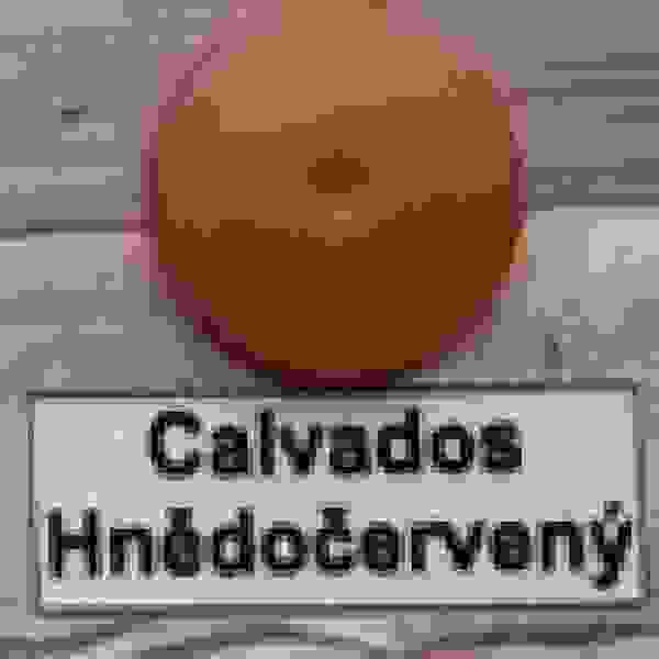 Krytka konfirmátu calvados hnědočervený